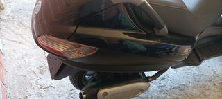 Piaggio MP3 250 2008-thumb-16