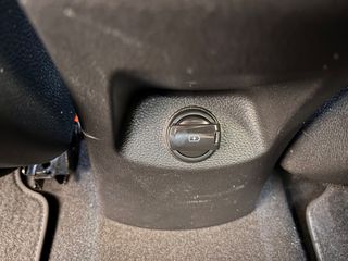Kia Stonic 2020 1.6 CRDI DESIGN EDITION-thumb-43