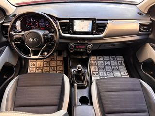 Kia Stonic 2020 1.6 CRDI DESIGN EDITION-thumb-16