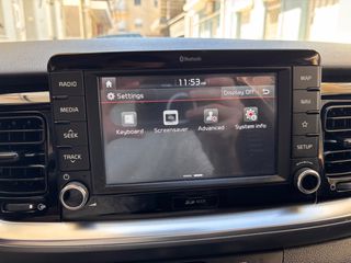 Kia Stonic 2020 1.6 CRDI DESIGN EDITION-thumb-28