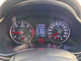 Kia Stonic 2020 1.6 CRDI DESIGN EDITION-thumb-31