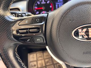 Kia Stonic 2020 1.6 CRDI DESIGN EDITION-thumb-32