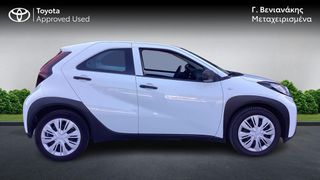 Toyota Aygo (X) 2022 XPLAY 1.0 VVTI-thumb-5