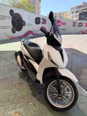 Piaggio Beverly 300 2024