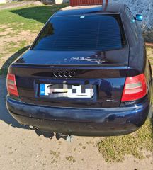 Audi A4 1996 Quattro-thumb-1