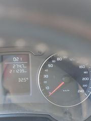 Audi A1 2012 Audi a1 fsr-thumb-3
