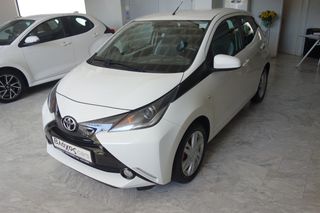 Toyota Aygo 2016 1.0L X-PLAY TOUCH AYTOMATO