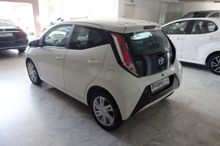 Toyota Aygo 2016 1.0L X-PLAY TOUCH AYTOMATO-thumb-5