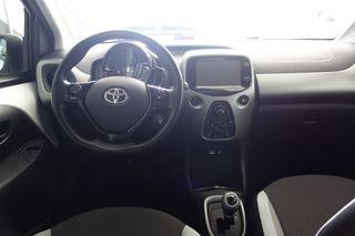 Toyota Aygo 2016 1.0L X-PLAY TOUCH AYTOMATO-thumb-6