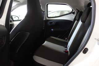 Toyota Aygo 2016 1.0L X-PLAY TOUCH AYTOMATO-thumb-11