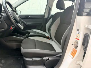 Skoda Fabia 2018-thumb-9
