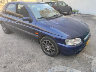 Ford Escort 1997-thumb-2