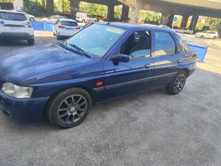 Ford Escort 1997-thumb-3