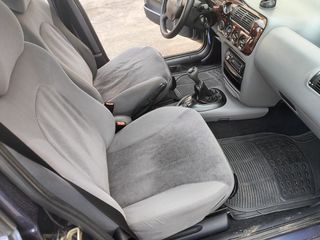 Ford Escort 1997-thumb-16