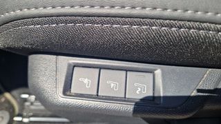 Peugeot 208 2024 GT HYBRID 1,2 CC  145 HP EDCS8-thumb-24