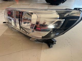 TOYOTA HILUX 2017-thumb-1