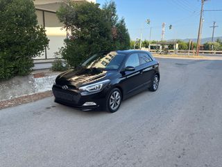 Hyundai i 20 2016 1.2 80PS YES!!-thumb-2
