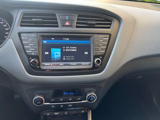 Hyundai i 20 2016 1.2 80PS YES!!-thumb-4