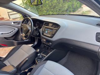 Hyundai i 20 2016 1.2 80PS YES!!-thumb-14