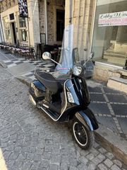 Piaggio Vespa GTS 300 2010 300-thumb-1