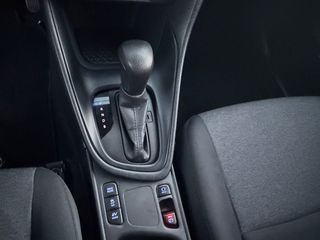 Toyota Yaris 2022 1.5 HYBRID ΕΛΛΗΝΙΚΗΣ ΑΝΤΙΠΡΟΣΩΠΕΙΑΣ-thumb-20