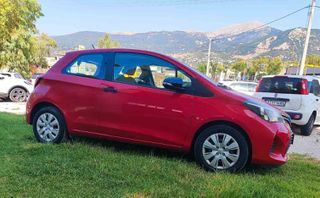 Toyota Yaris 2017-thumb-1