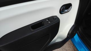 Renault Twingo 2015 0.9 Energy Zen-thumb-9