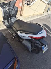 Yamaha XMAX 250 2016-thumb-6