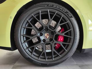 Porsche 911 2024 992 Carrera GTS-thumb-62