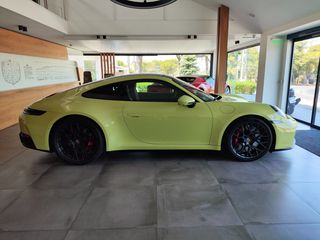 Porsche 911 2024 992 Carrera GTS-thumb-6