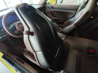 Porsche 911 2024 992 Carrera GTS-thumb-43