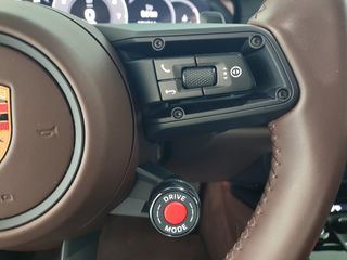 Porsche 911 2024 992 Carrera GTS-thumb-19