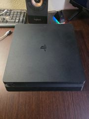 PS4 slim
