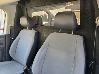 Volkswagen Caddy 2011