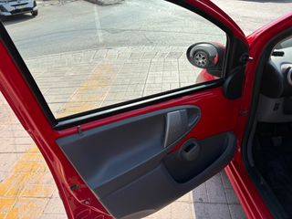 Citroen C1 2011 1.0 68HP-thumb-10