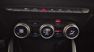 Dacia Duster 2018 1.5 Blue dCi Prestige | ΕΩΣ 5 ΕΤΗ ΕΓΓΥΗΣΗ-thumb-24