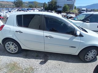 Renault Clio 2010-thumb-1