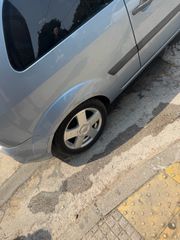 Ford Fiesta 2007-thumb-18