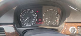 Bmw 320 2005 Business-thumb-15