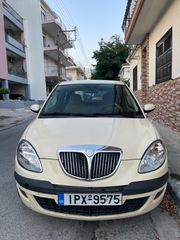 Lancia Ypsilon 2006-thumb-1
