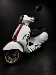 Piaggio Vespa GTS 300 2022 Racing Sixties