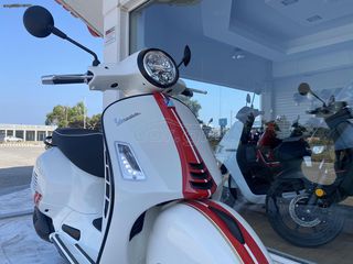 Piaggio Vespa GTS 300 2022 Racing Sixties-thumb-7