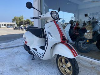 Piaggio Vespa GTS 300 2022 Racing Sixties-thumb-3