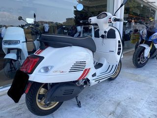 Piaggio Vespa GTS 300 2022 Racing Sixties-thumb-9