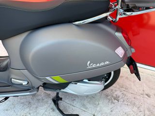 Piaggio Vespa GTS 300 2025 SuperTech-thumb-8
