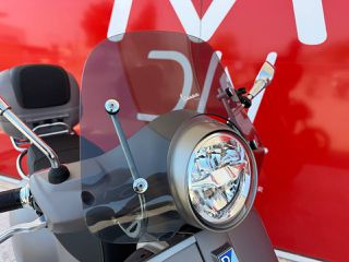 Piaggio Vespa GTS 300 2025 SuperTech-thumb-16