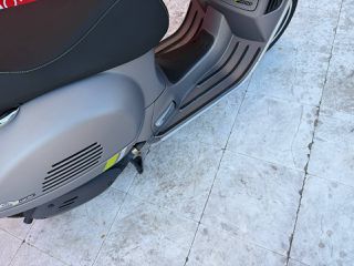 Piaggio Vespa GTS 300 2025 SuperTech-thumb-25
