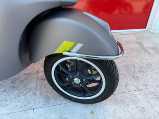 Piaggio Vespa GTS 300 2025 SuperTech-thumb-28