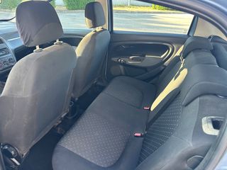 Fiat Punto 2007-thumb-19