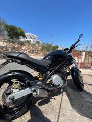 Ducati Monster 620 2004